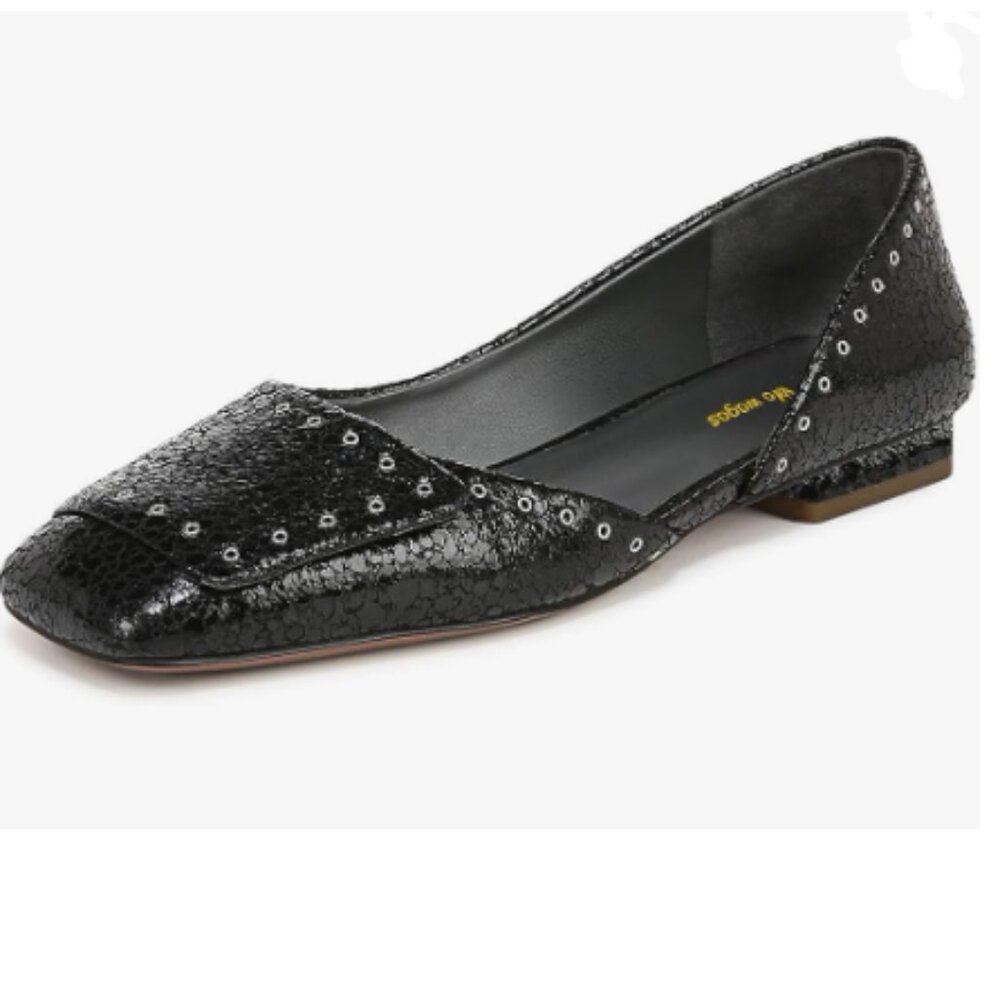 Elegant Black Flats with Eyelet Detailing